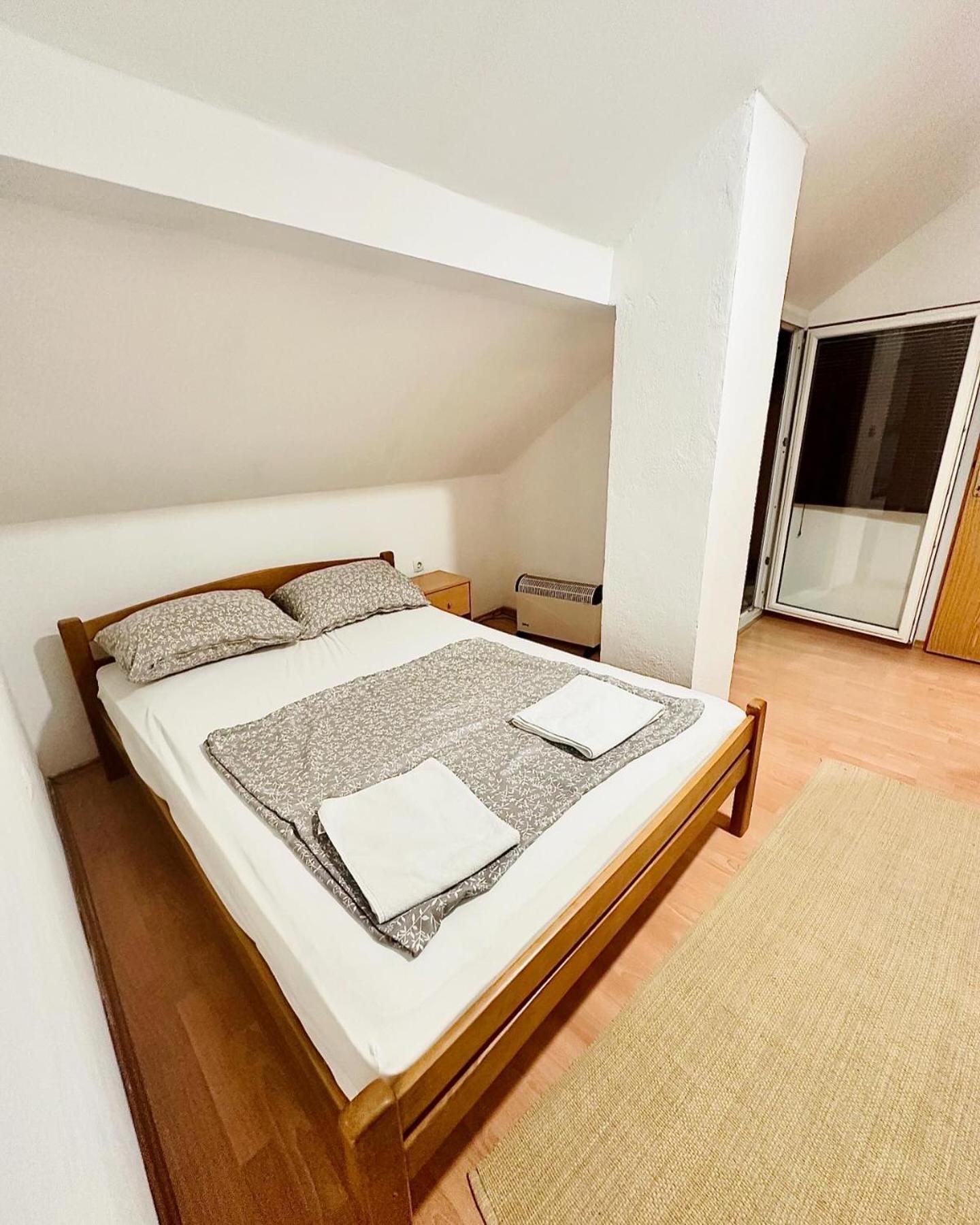 מוסטר Apartment Collina מראה חיצוני תמונה